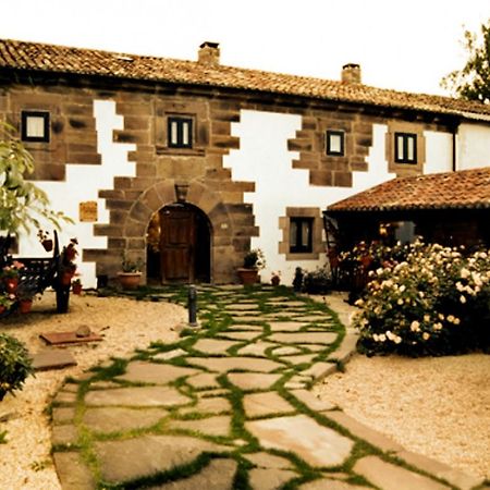 La Casa De Las Brujas Hotell Barrio  Eksteriør bilde