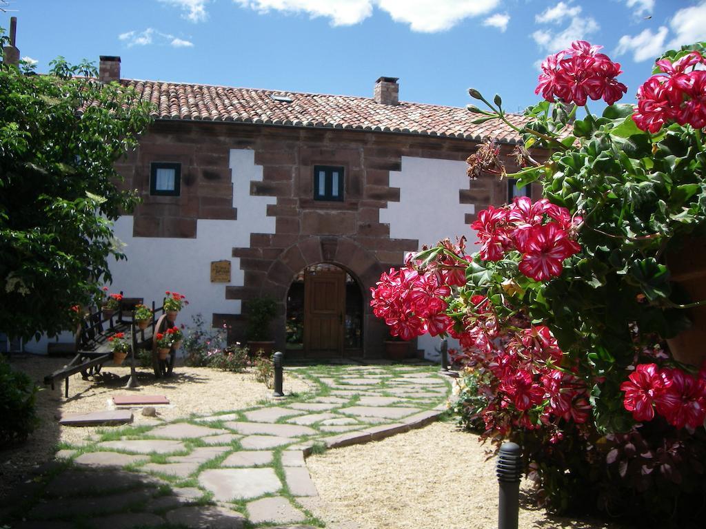 La Casa De Las Brujas Hotell Barrio  Eksteriør bilde