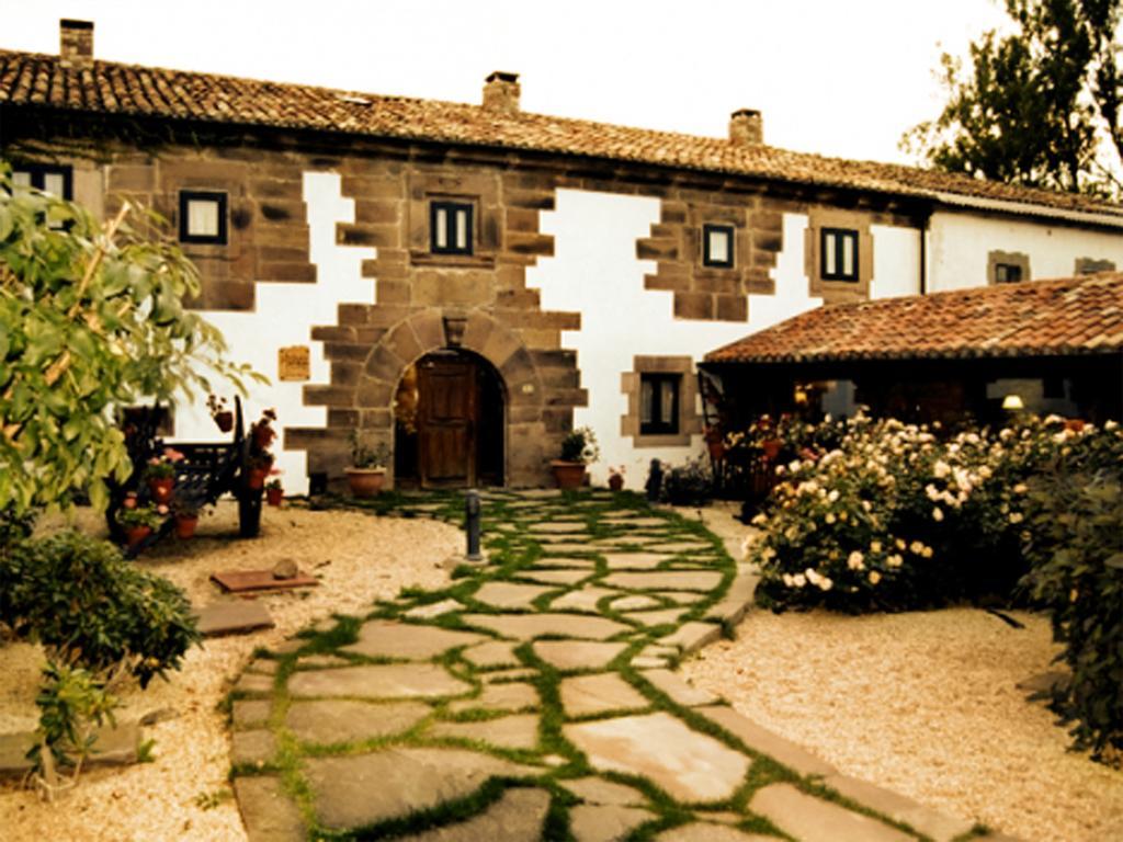 La Casa De Las Brujas Hotell Barrio  Eksteriør bilde