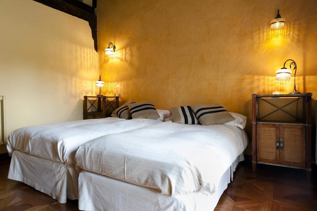La Casa De Las Brujas Hotell Barrio  Eksteriør bilde